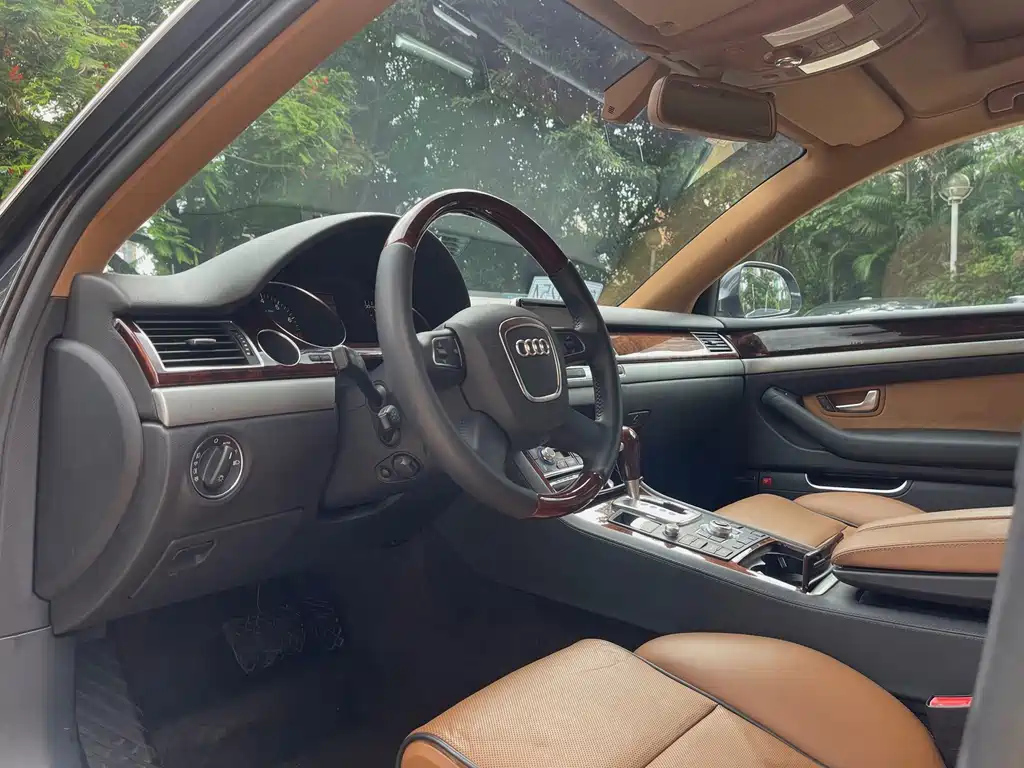 AUDI A8 2009