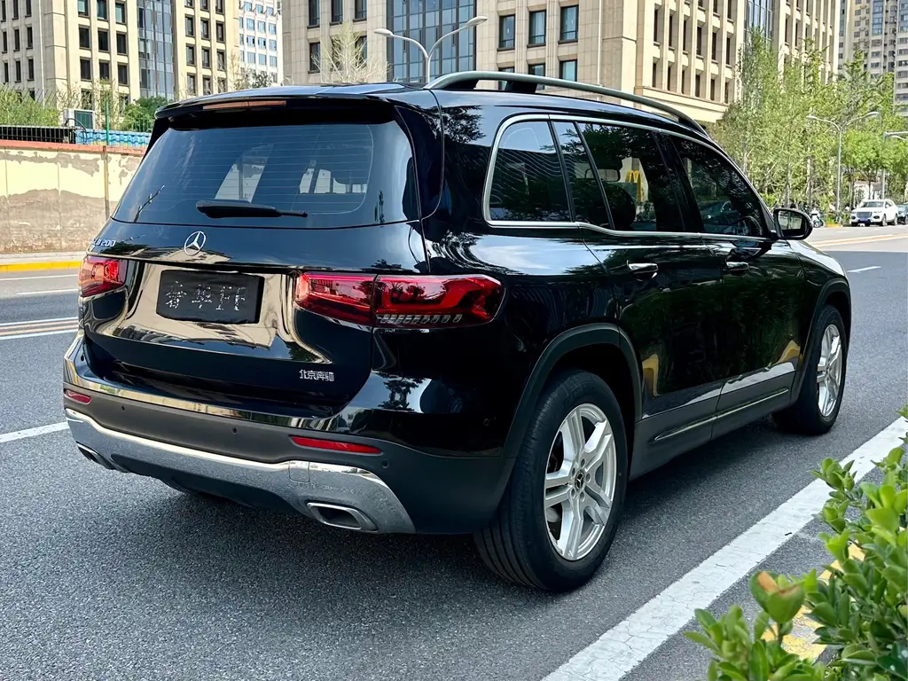 MERCEDES BENZ GLB 2021