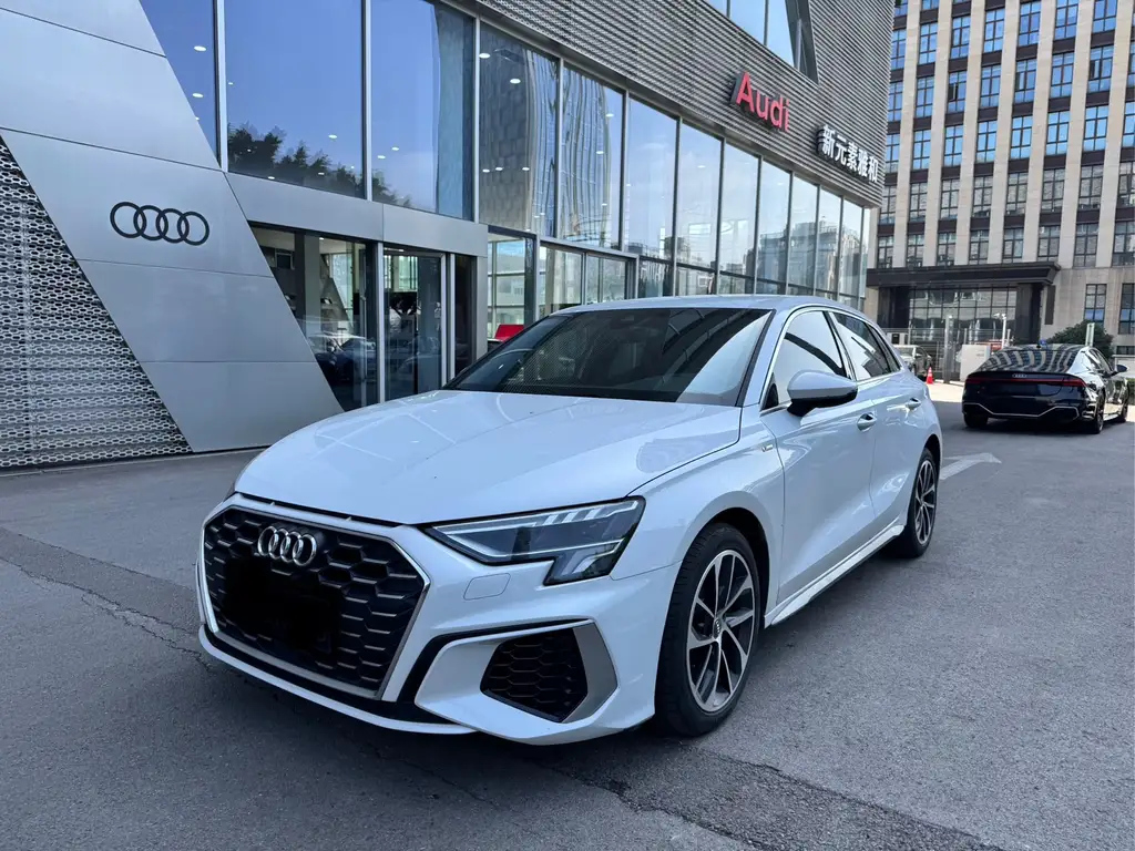 AUDI A3 2021