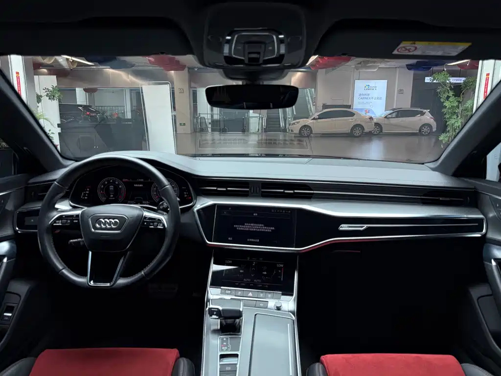 AUDI A6L 2021