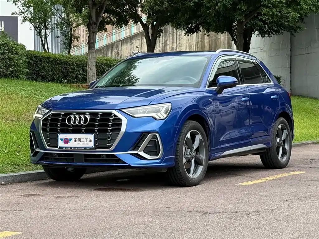 AUDI Q3 2019