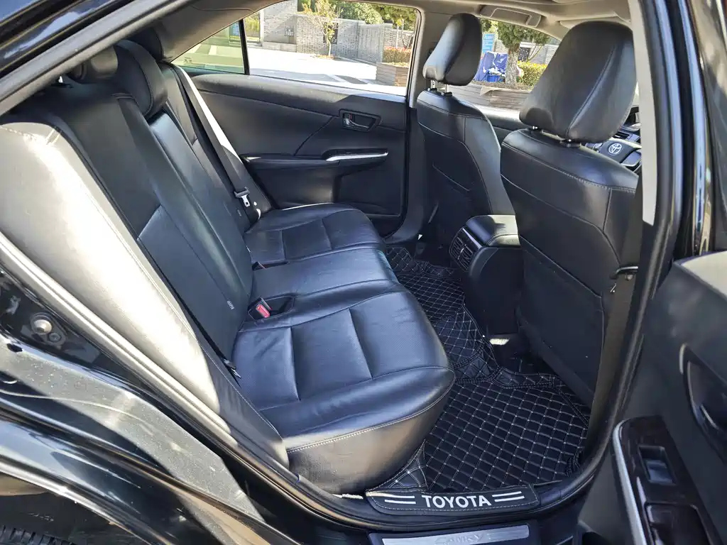 TOYOTA CAMRY 2017