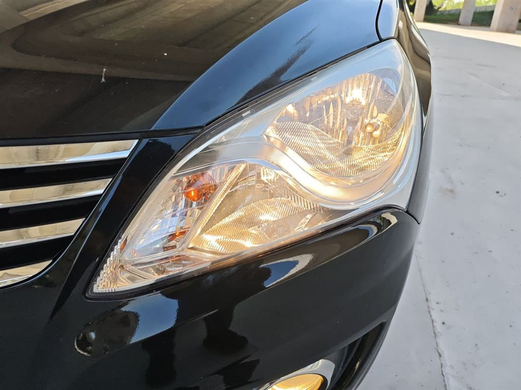 HYUNDAI CELESTA 2011