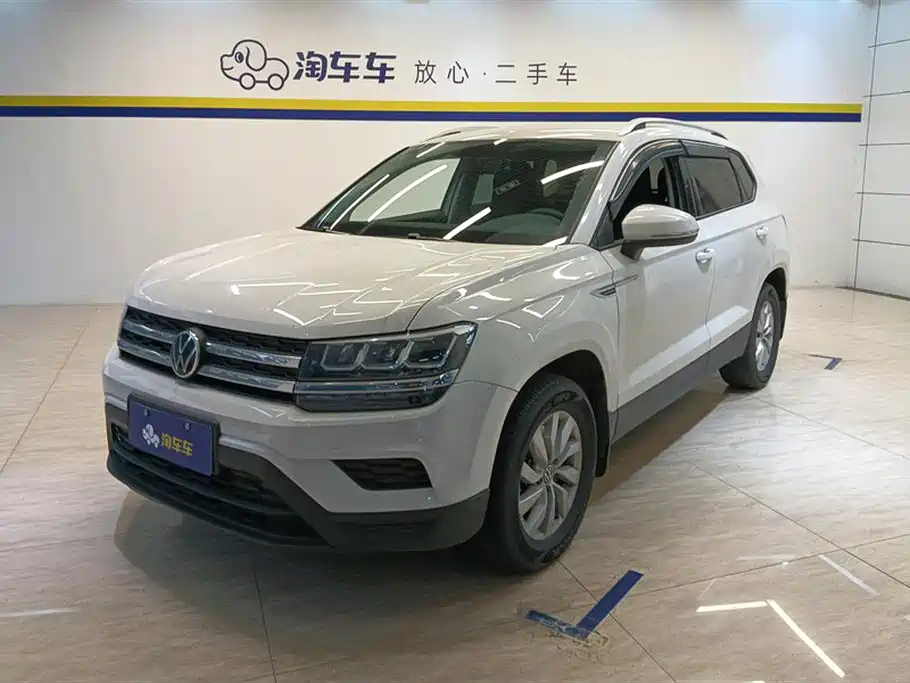 VOLKSWAGEN THARU 2021