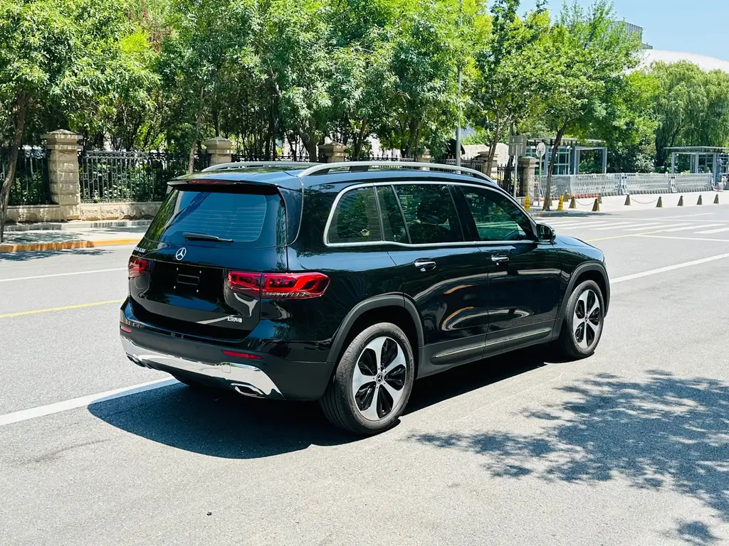 MERCEDES BENZ GLB 2022