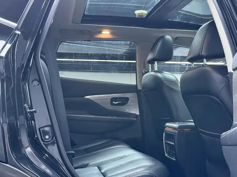 NISSAN MURANO 2019