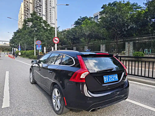 VOLVO V60 2014