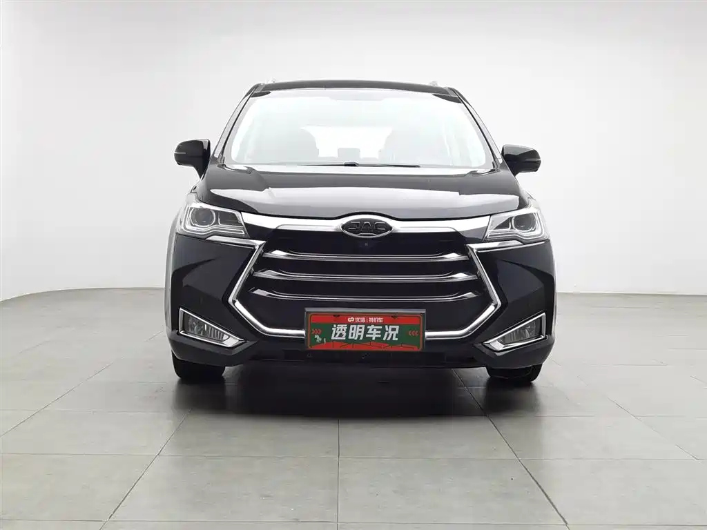JAC REFINE R3 2018