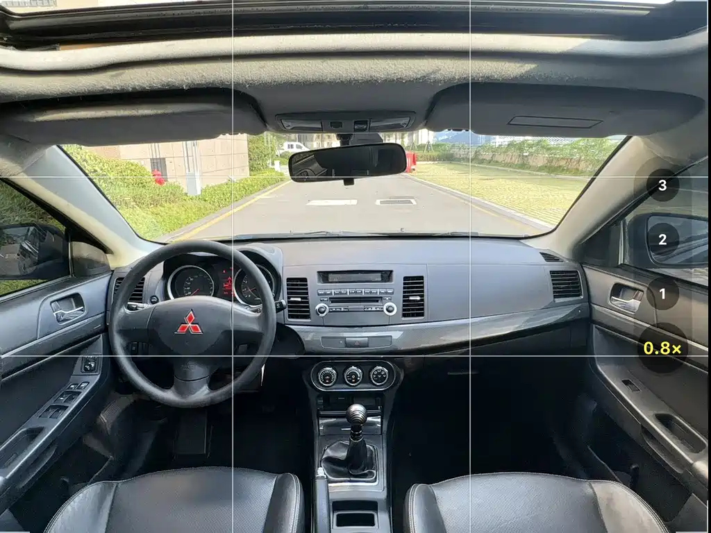 MITSUBISHI LANCER EX 2012