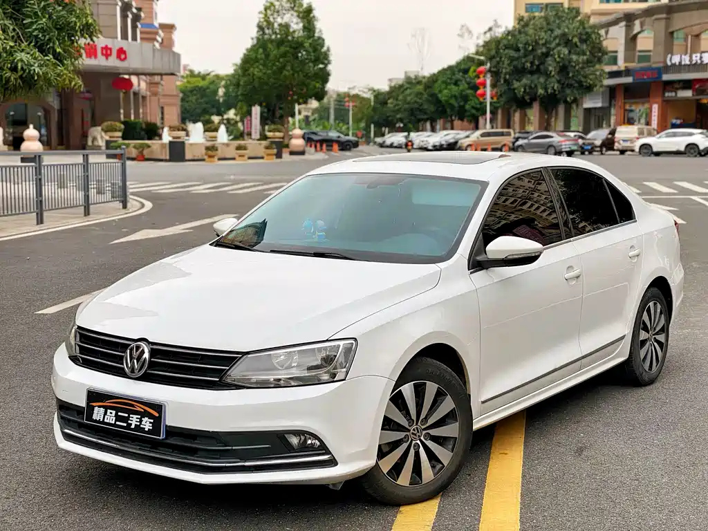 VOLKSWAGEN SAGITAR 2018