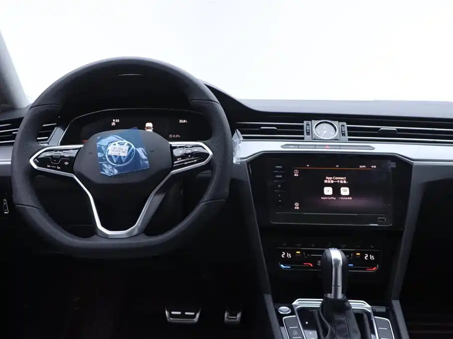 VOLKSWAGEN MAGOTAN 2023