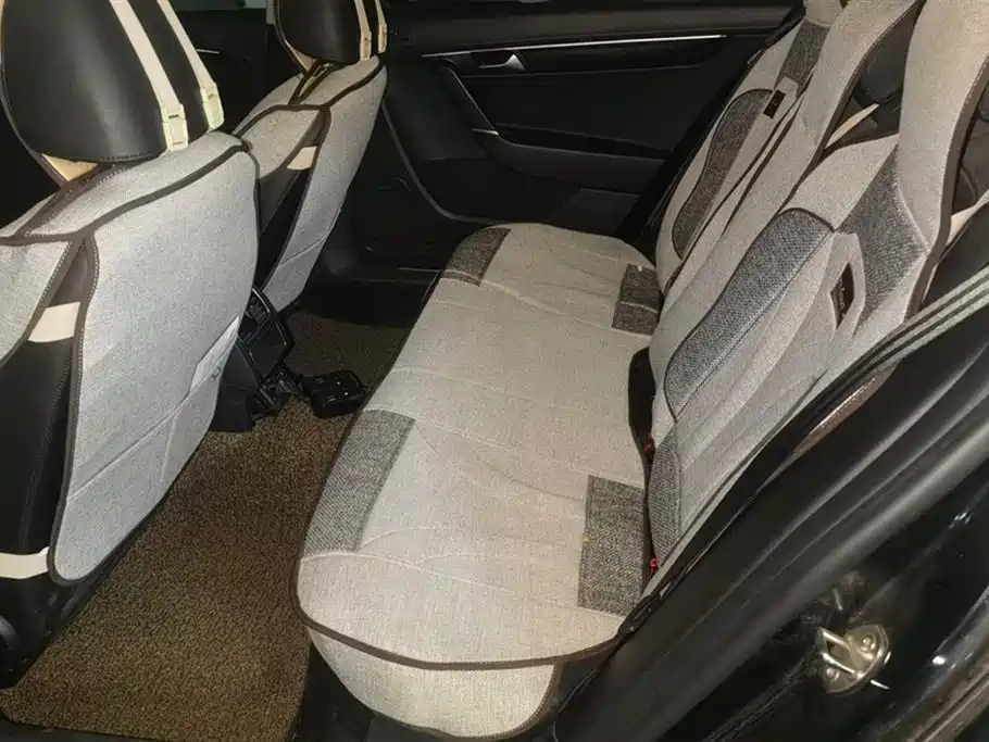 VOLKSWAGEN MAGOTAN 2016