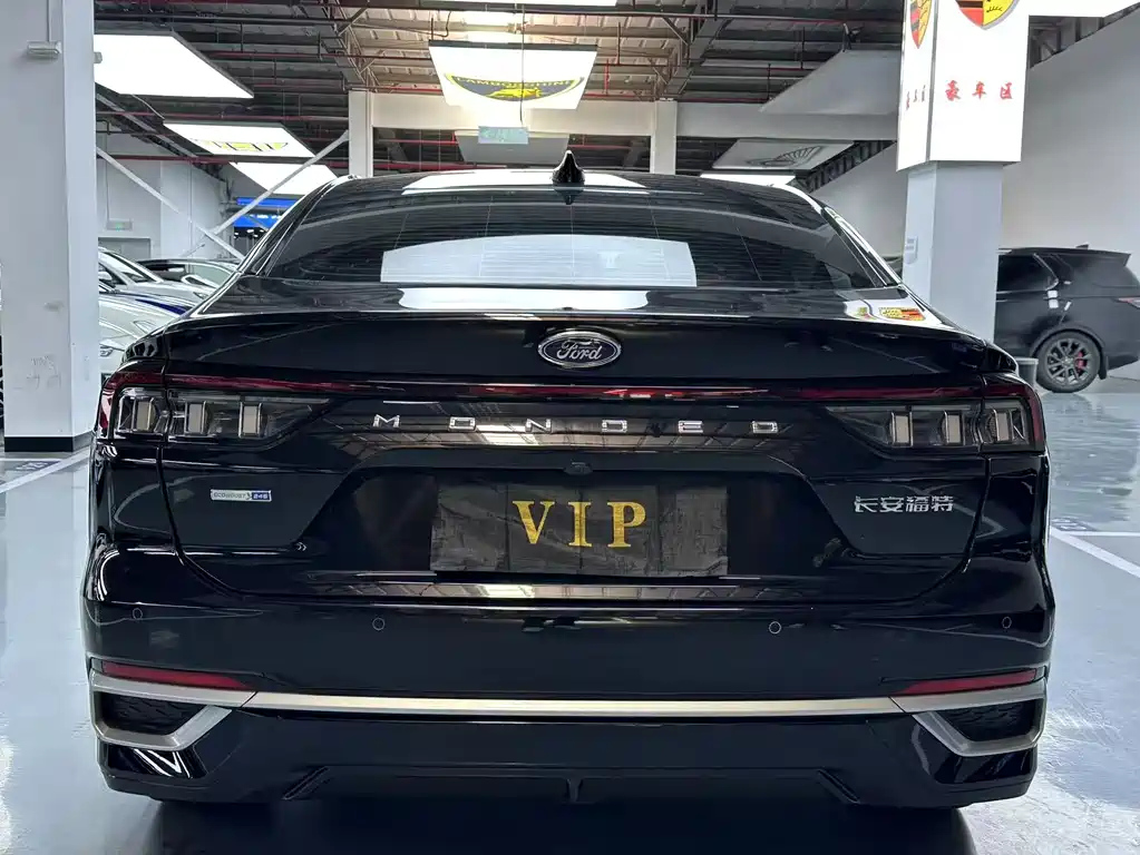 FORD MONDEO 2022