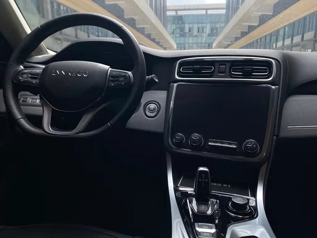 LYNK&CO 01 NEW ENERGY 2018
