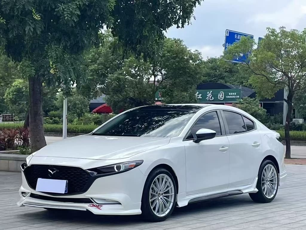 MAZDA 3 AXELA 2022