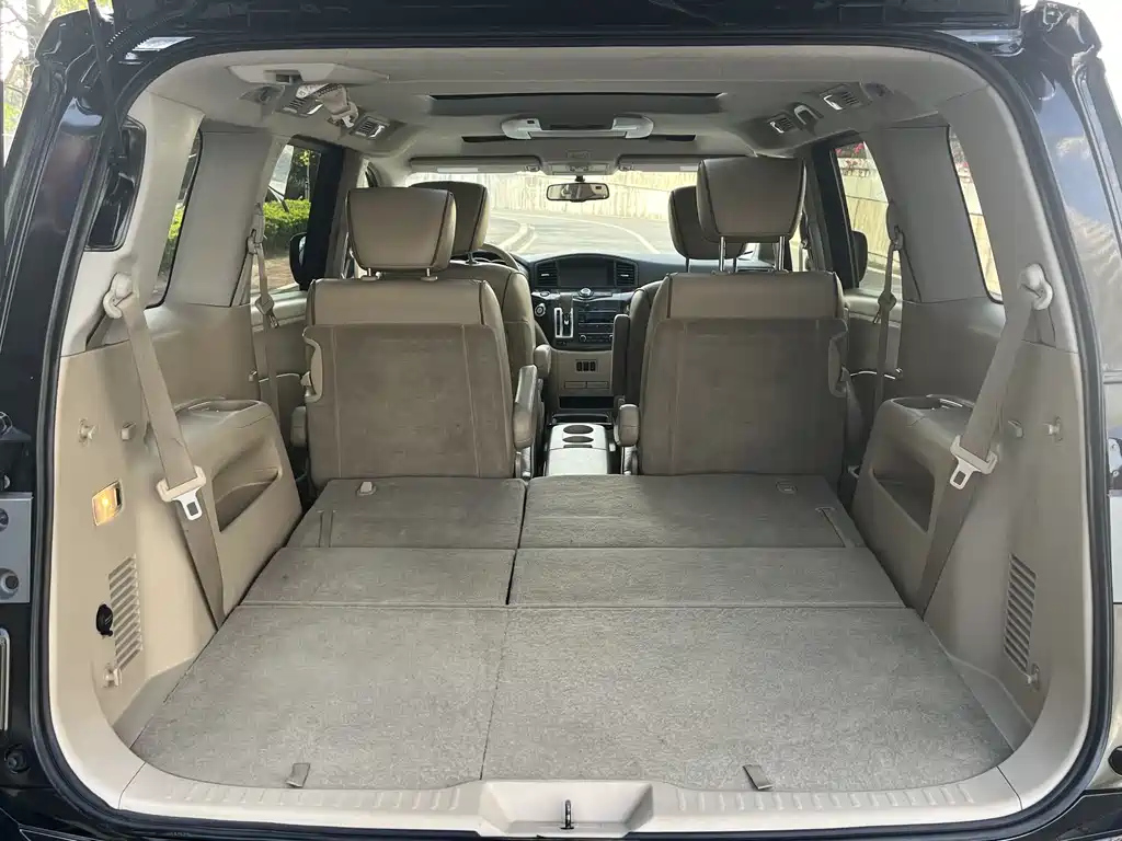 NISSAN QUEST 2014