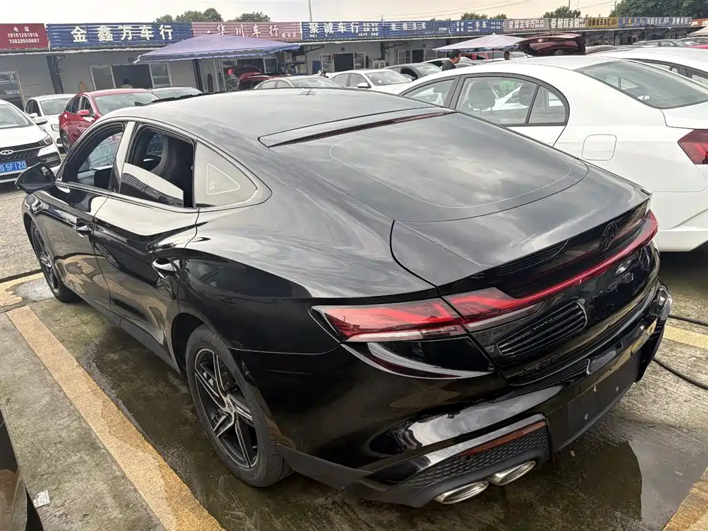 MG MG7 2023