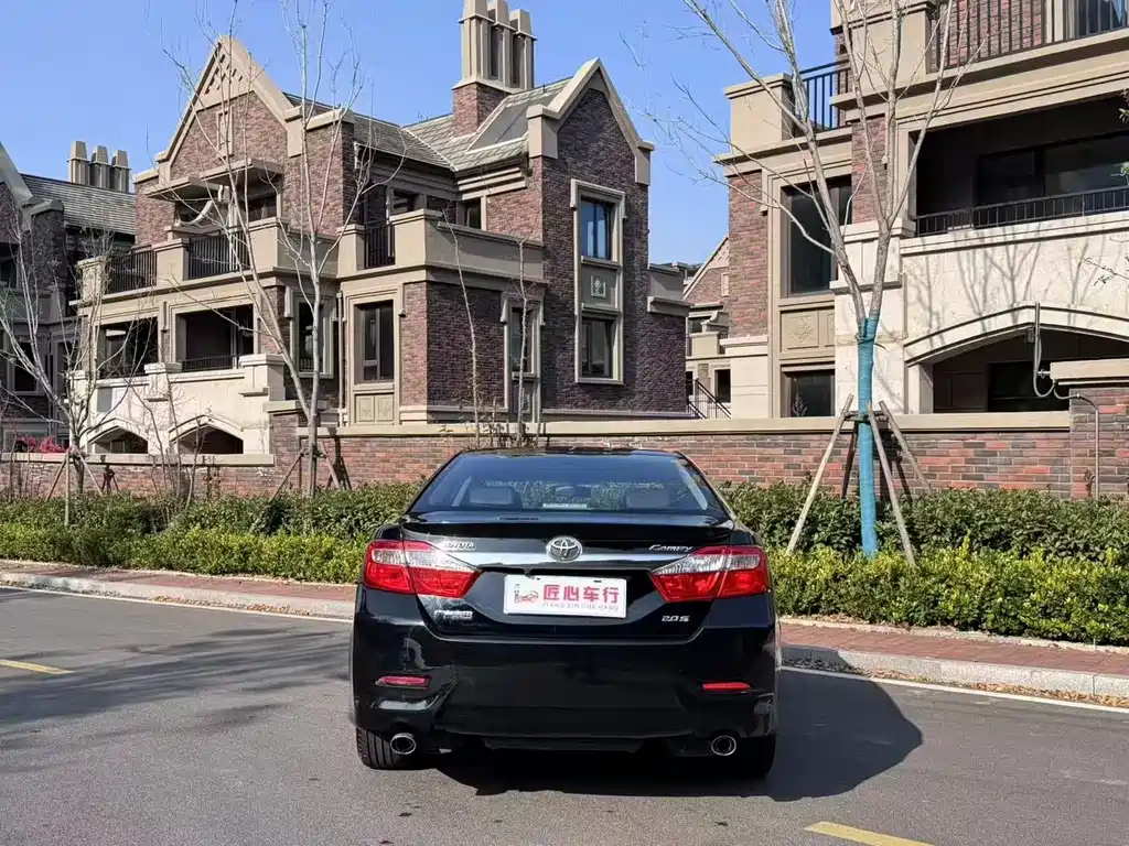 TOYOTA CAMRY 2012