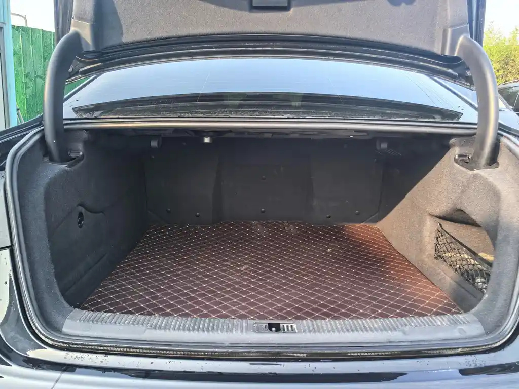 AUDI A6L 2012