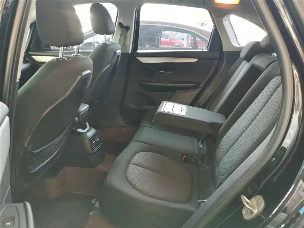 BMW 2-SERIES STATION WAGON 2016