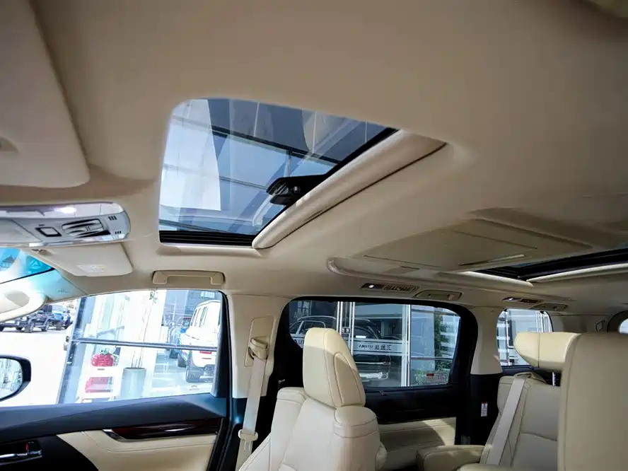 TOYOTA ALPHARD 2018