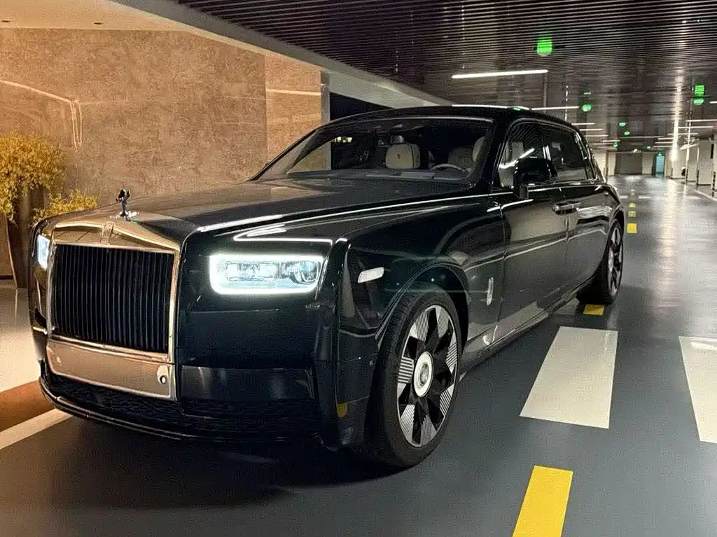 ROLLS ROYCE PHANTOM 2018