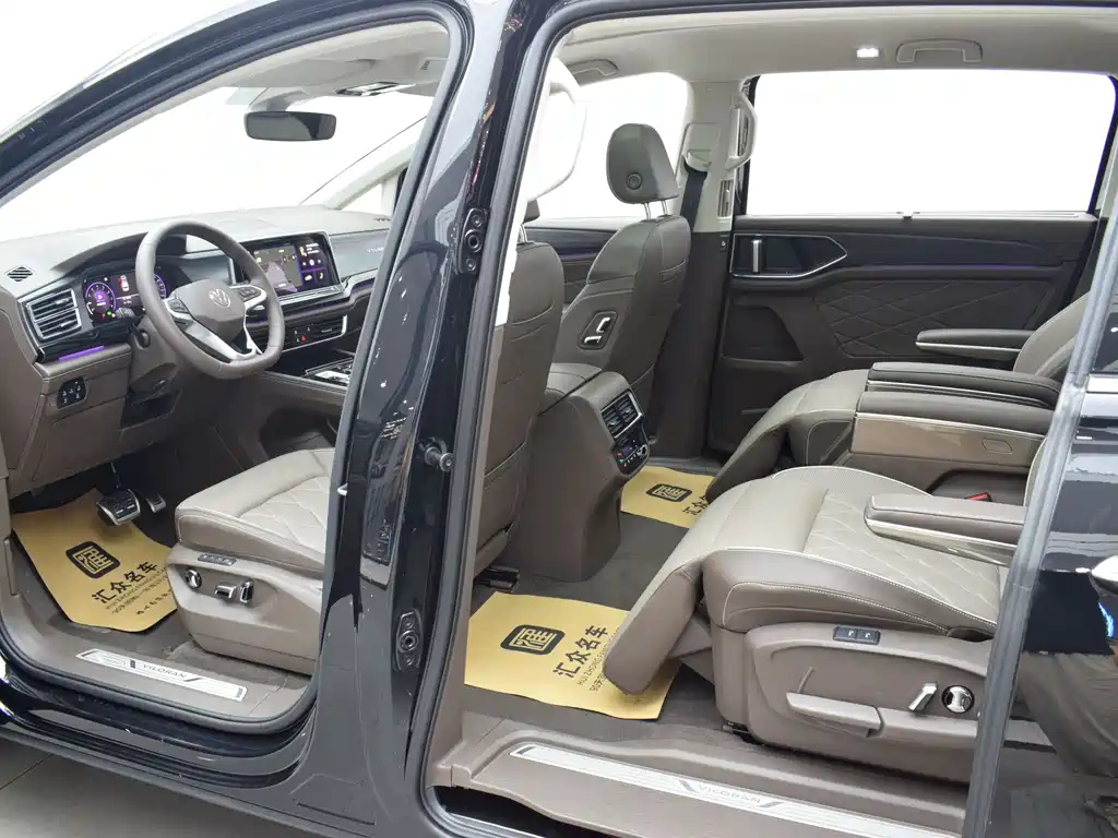 VOLKSWAGEN VILORAN 2024