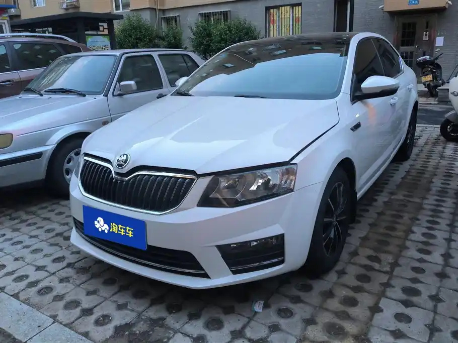 SKODA OCTAVIA 2017