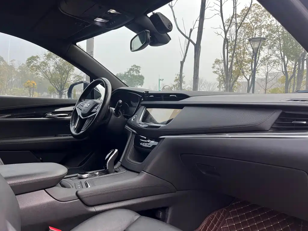 CADILLAC XT5 2020