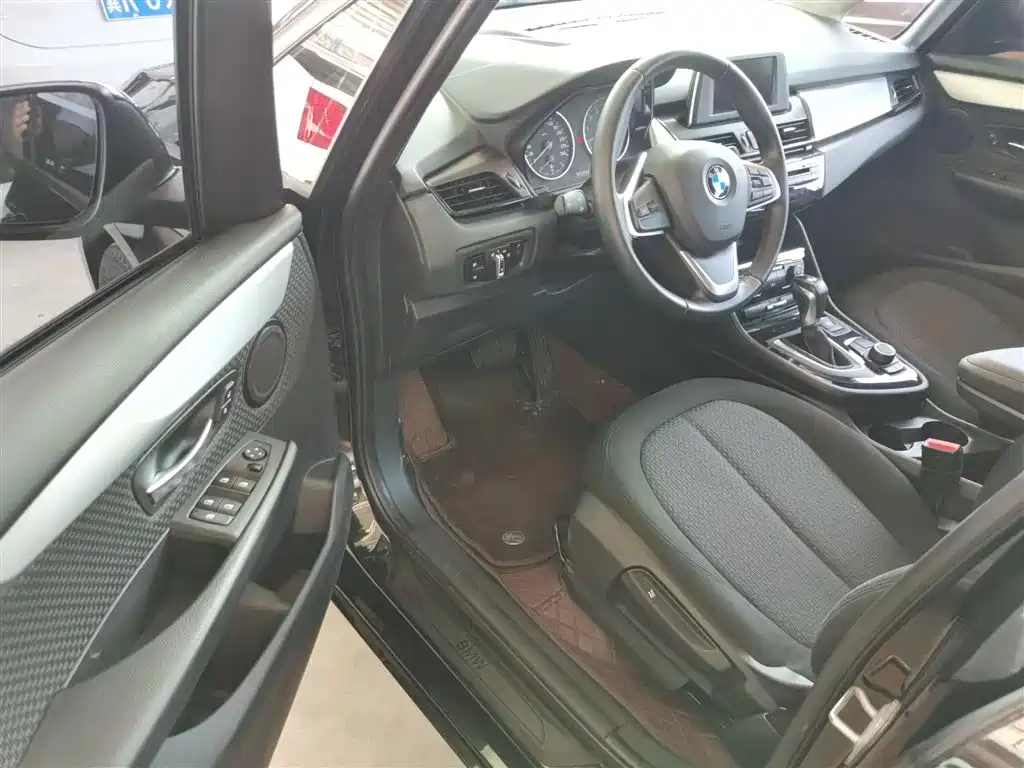 BMW 2-SERIES STATION WAGON 2016