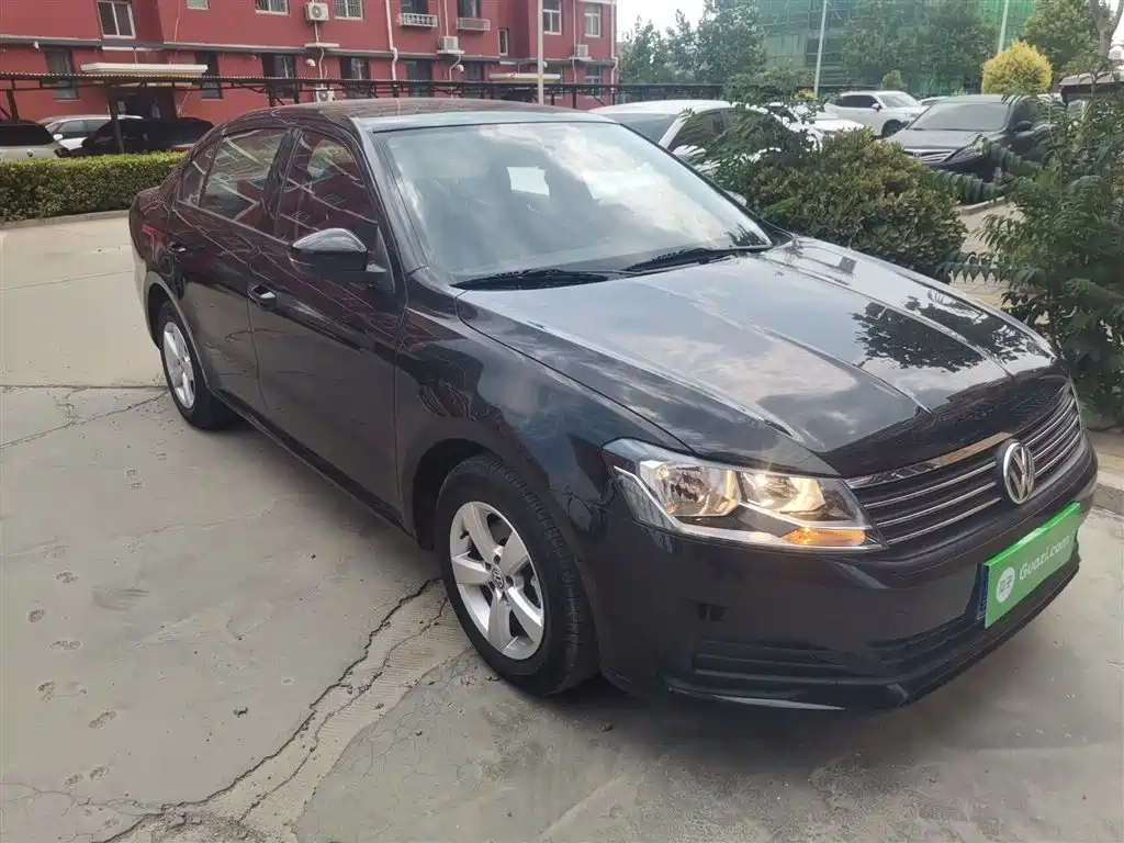 VOLKSWAGEN LAVIDA 2019