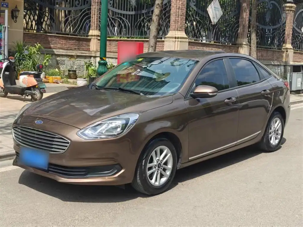 FORD ESCORT 2019