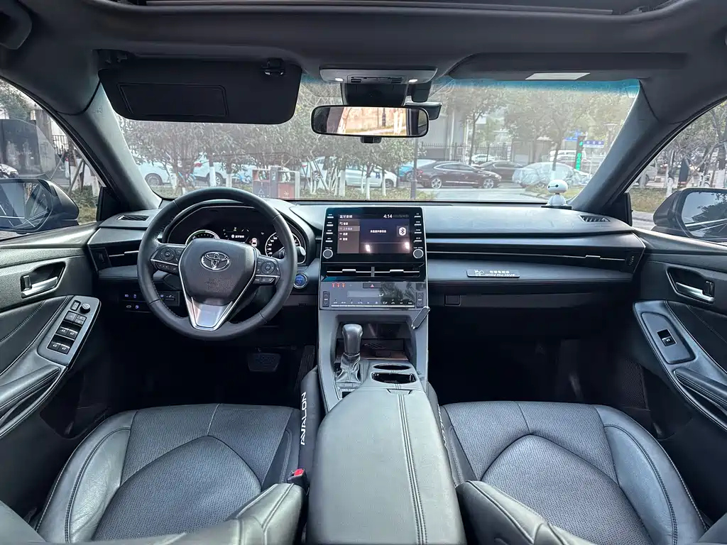 TOYOTA AVALON 2020