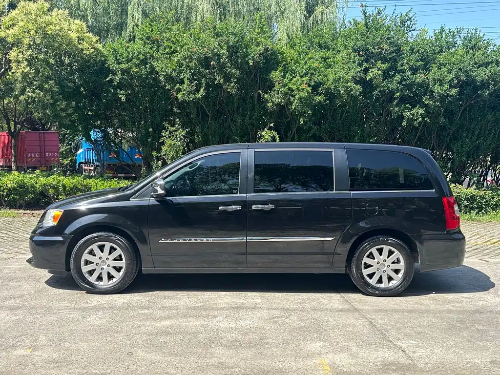 CHRYSLER OTHER 2013