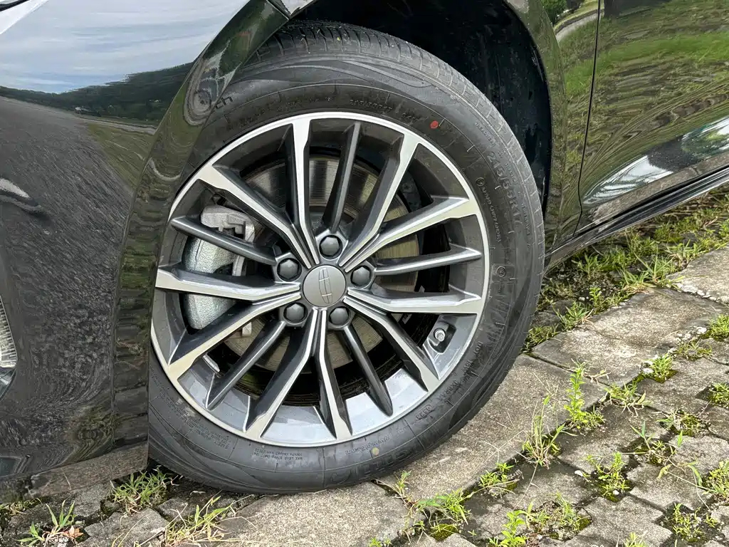 GEELY AUTO PREFACE L 2024