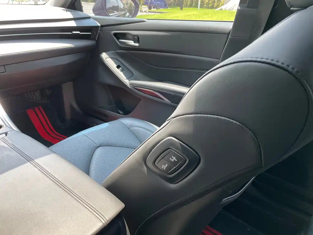 TOYOTA AVALON 2023