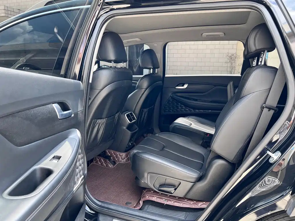 HYUNDAI SANTAFE 2020