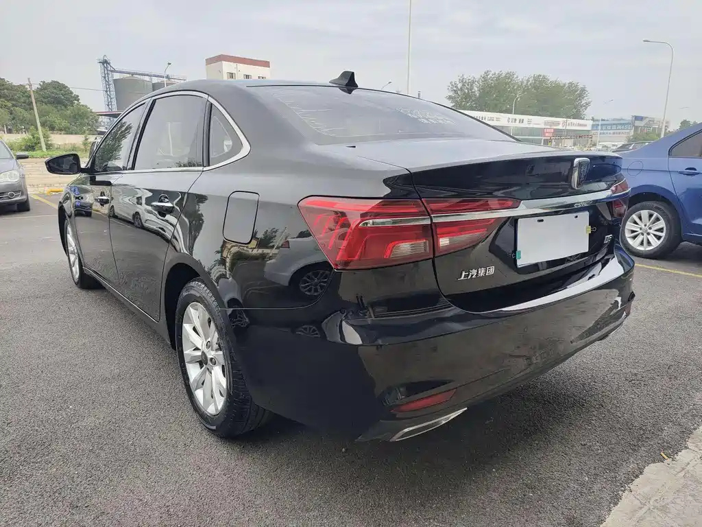 ROEWE I6 2018