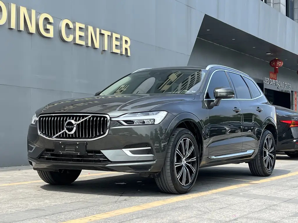 VOLVO XC60 2020
