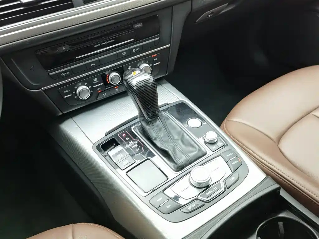 AUDI A6L 2016