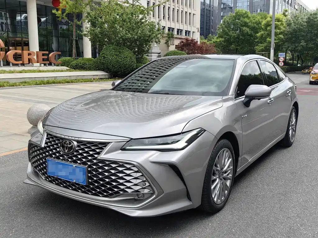 TOYOTA AVALON 2024