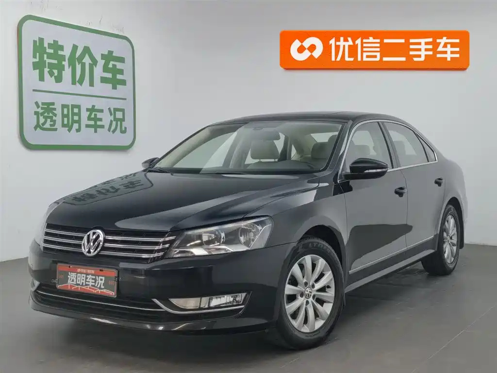 VOLKSWAGEN PASSAT 2013
