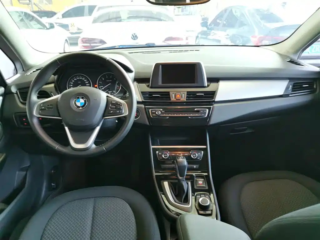 BMW 2-SERIES STATION WAGON 2016