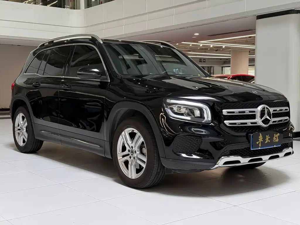 MERCEDES BENZ GLB 2023