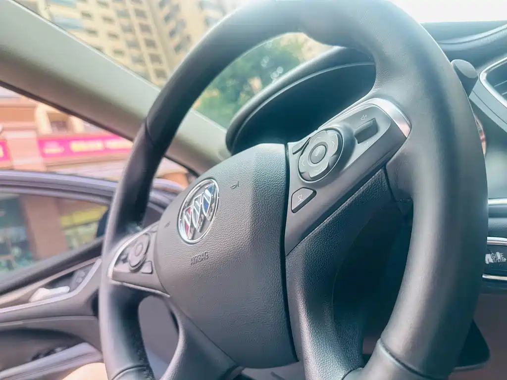 BUICK LACROSSE 2021