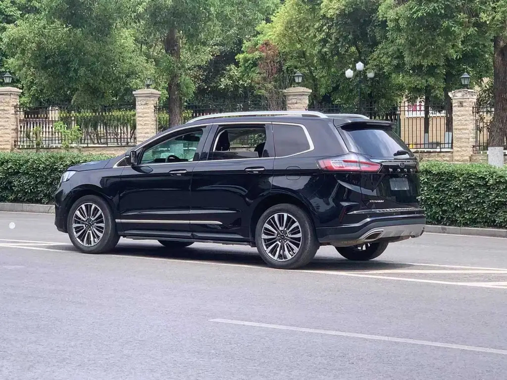 FORD EDGE 2021