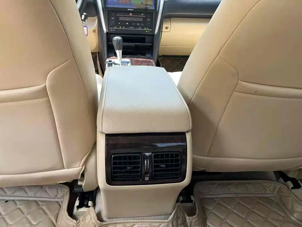 TOYOTA CAMRY 2015