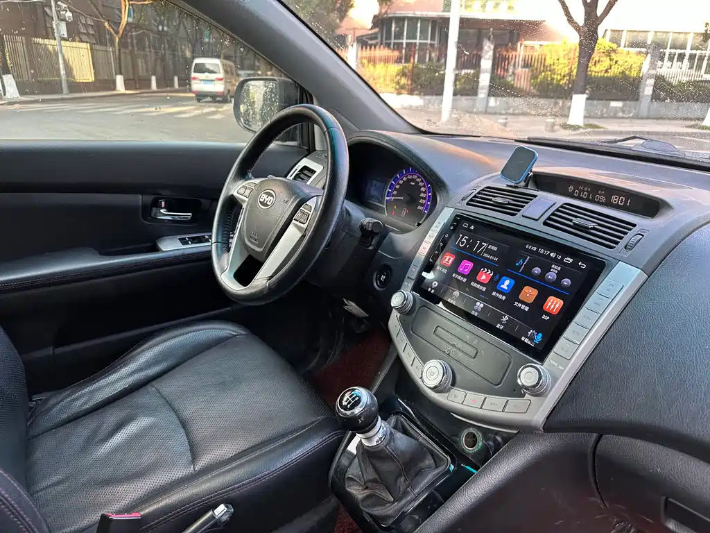 BYD S6 2014