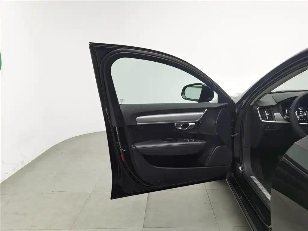 VOLVO S90 2018