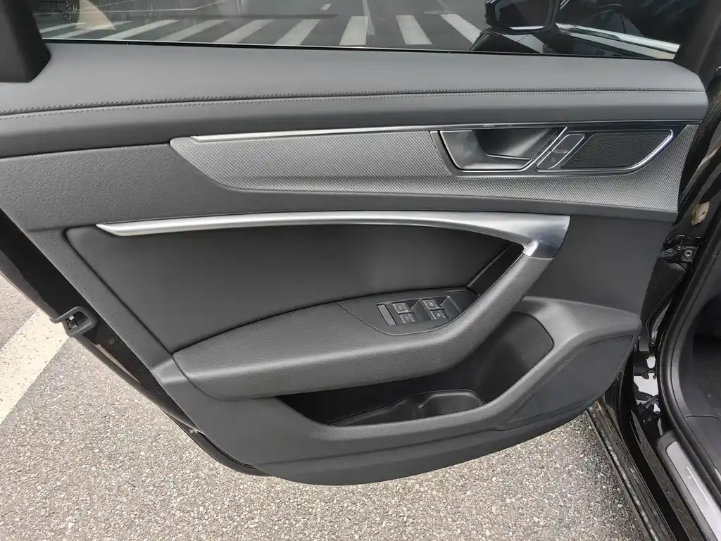 AUDI A6L 2023